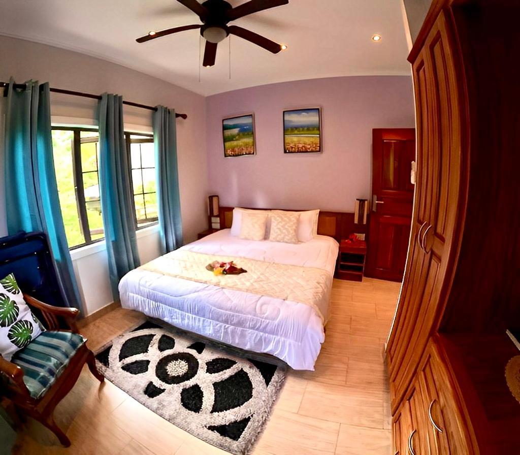 Belle Montagne Holiday Apartments Grand Anse  Pokoj fotografie
